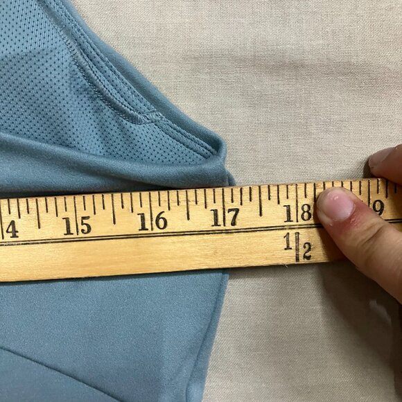 NWT Blogilates Women's Large Cameo Blue Crisscross Active Strappy Back Tank Bra - Picture 13 of 14